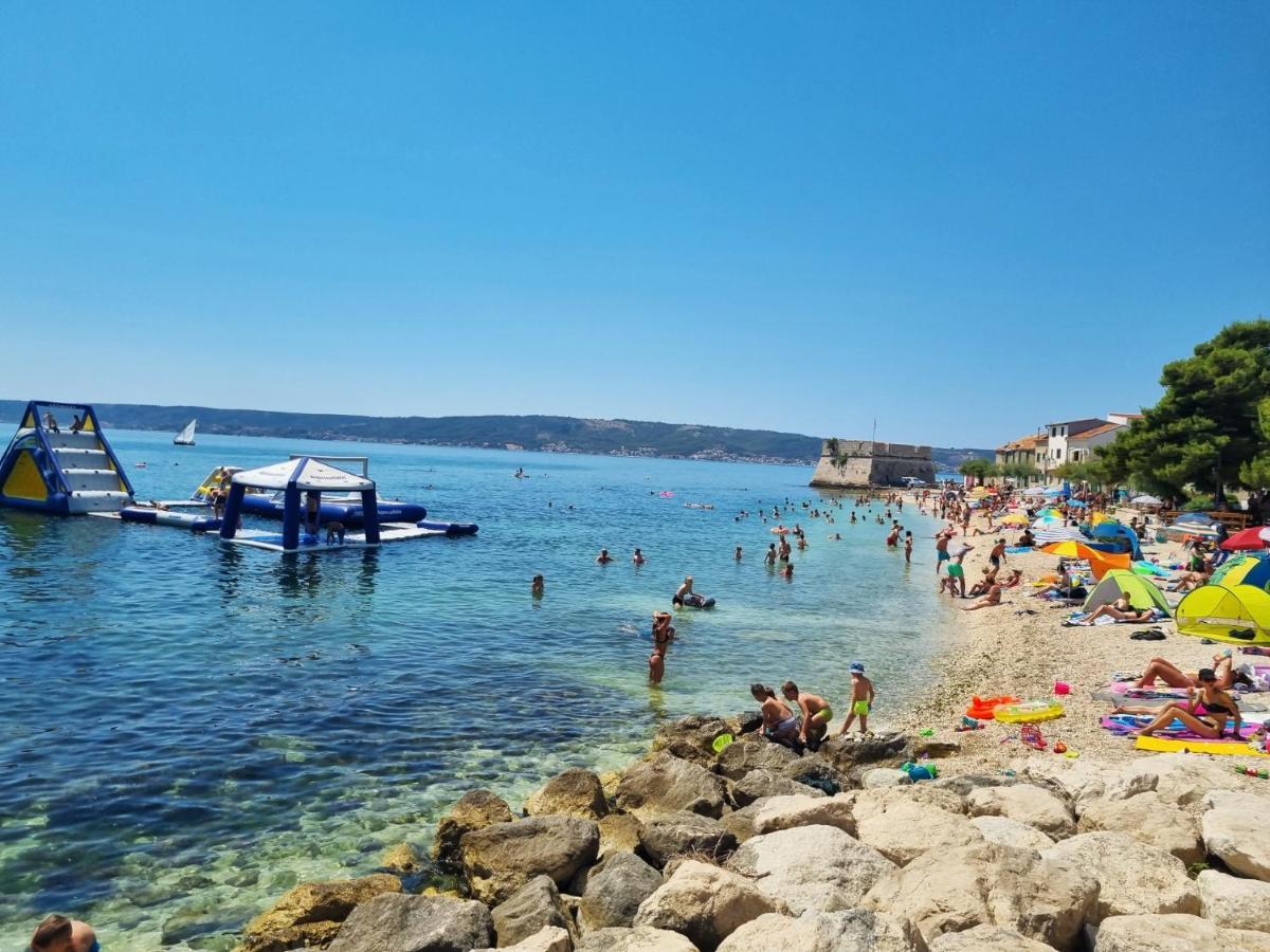 Beach House Oasis Villa Livak Kaštela Exteriör bild