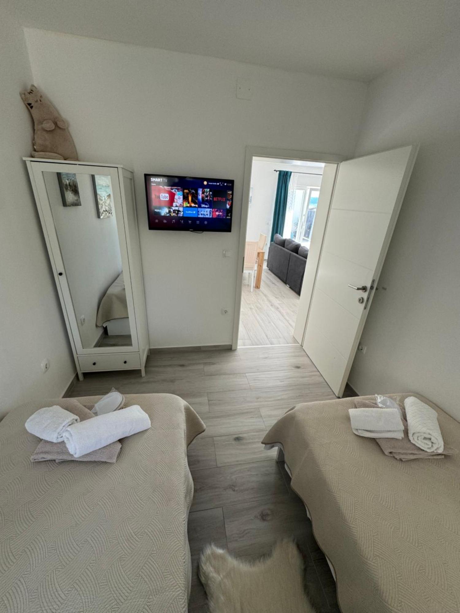 Beach House Oasis Villa Livak Kaštela Exteriör bild