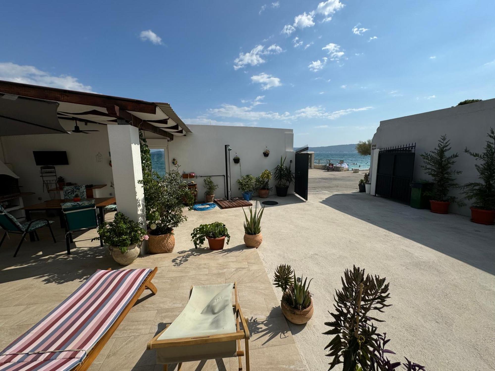 Beach House Oasis Villa Livak Kaštela Exteriör bild